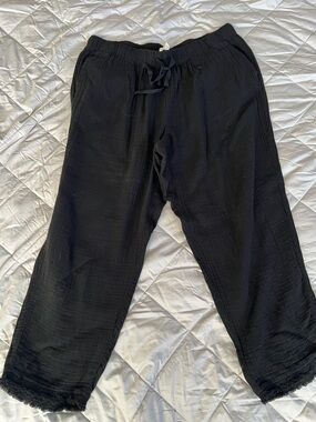 Eileen Fisher  Women’s Organic Cotton Gauze Black Casual Pant